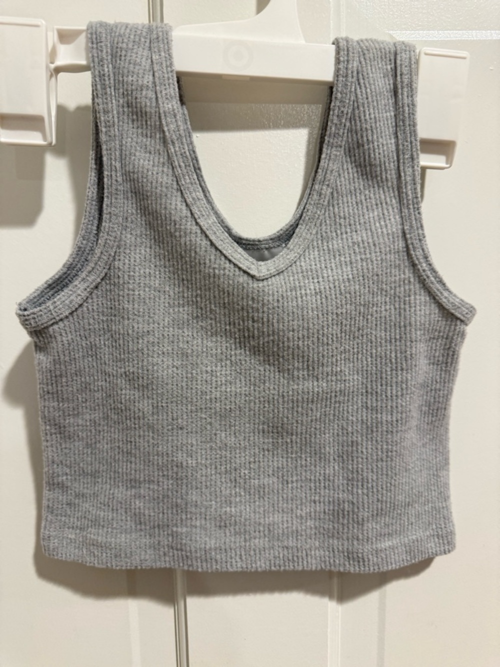 Girls' Ribbed V-Neck Cropped mTank Top‎ in Light Gray